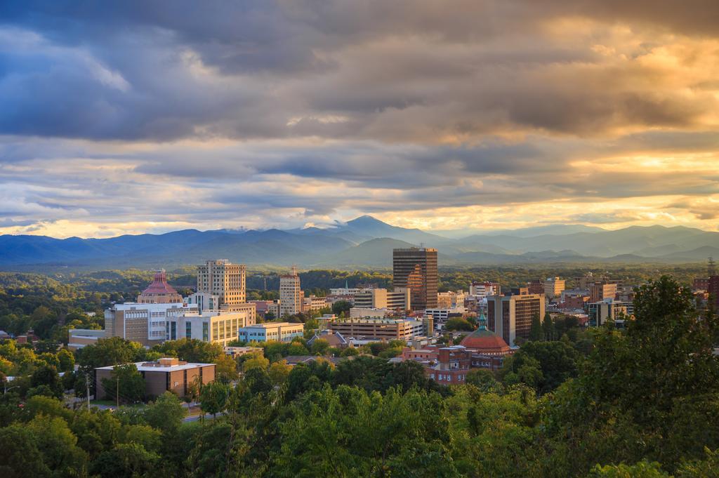 Hampton Inn Asheville - Biltmore Area Extérieur photo